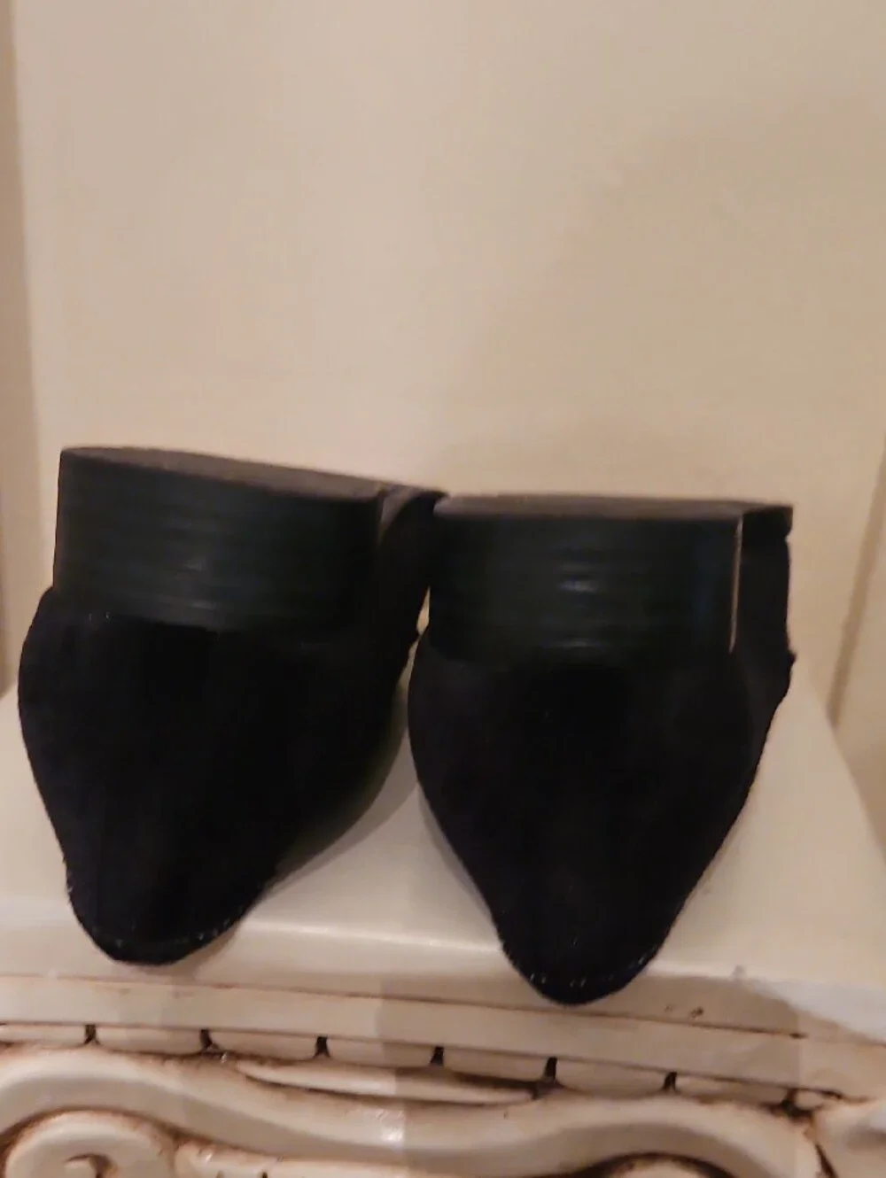 Bandolino Black Velvet Loafers with Eyelet Trim, Like New, 7M
